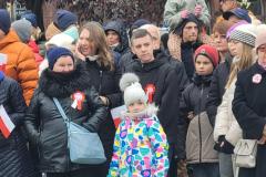 Składanie kwiatów na pl. Słowiańskim